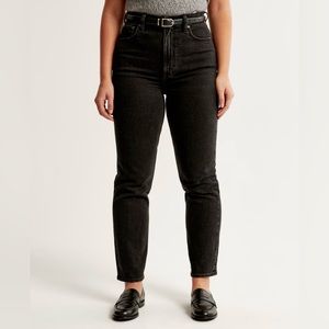 Curve Love Ultra High Rise Ankle Straight Jean